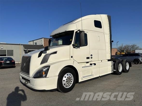 Volvo VNL64T670 Tegljači