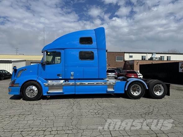 Volvo VNL64T780 Tegljači
