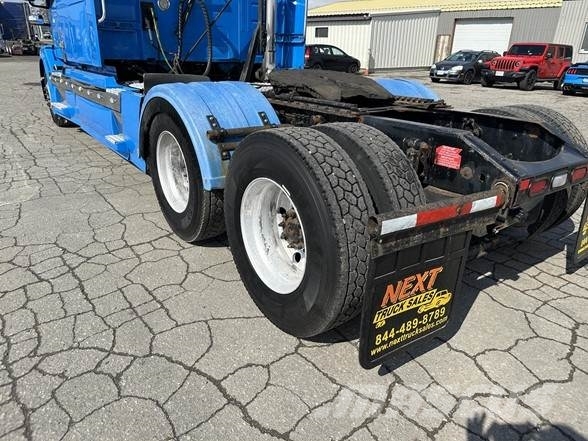 Volvo VNL64T780 Tegljači