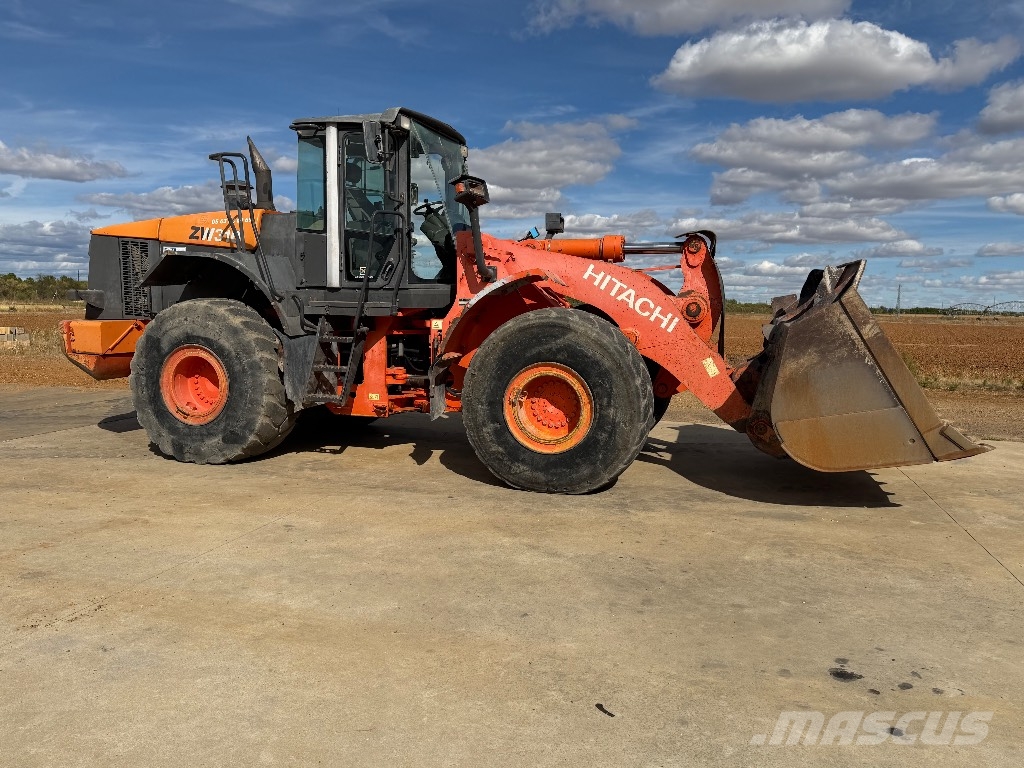Hitachi ZW310 휠로우더