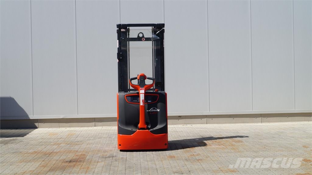 Linde L20i Self propelled stackers