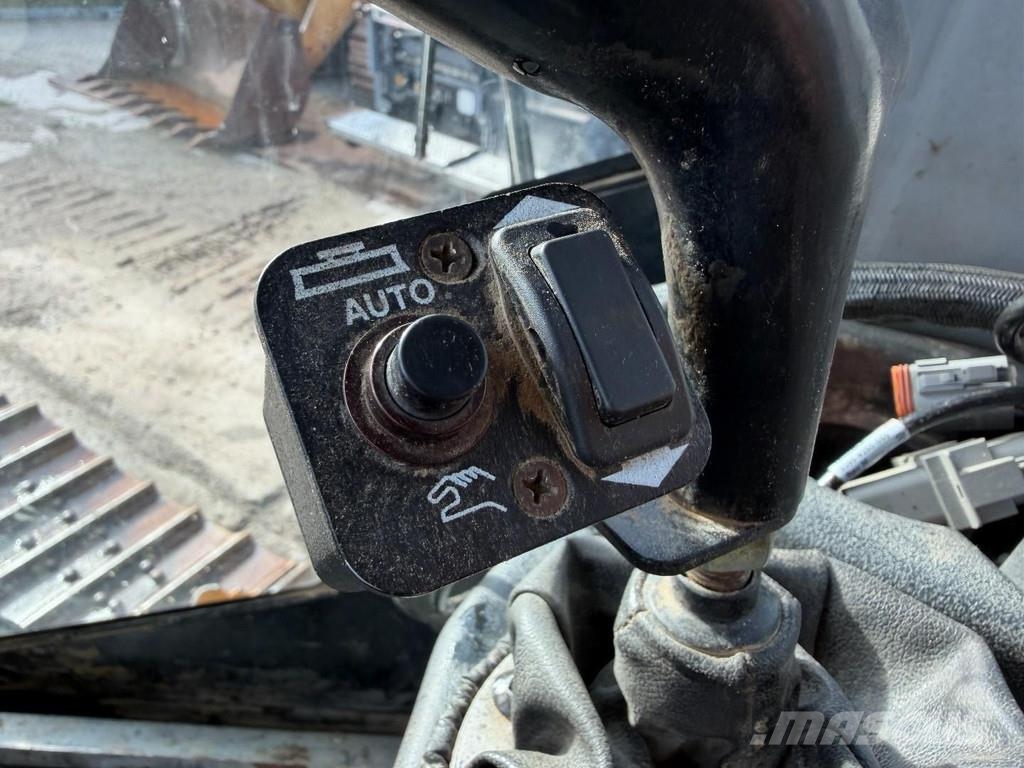CAT D3G XL GPS Prepared - Ripper valve Kāpurķēžu buldozeri