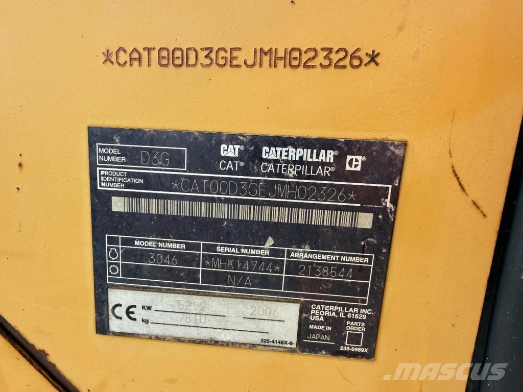 CAT D3G XL GPS Prepared - Ripper valve Kāpurķēžu buldozeri