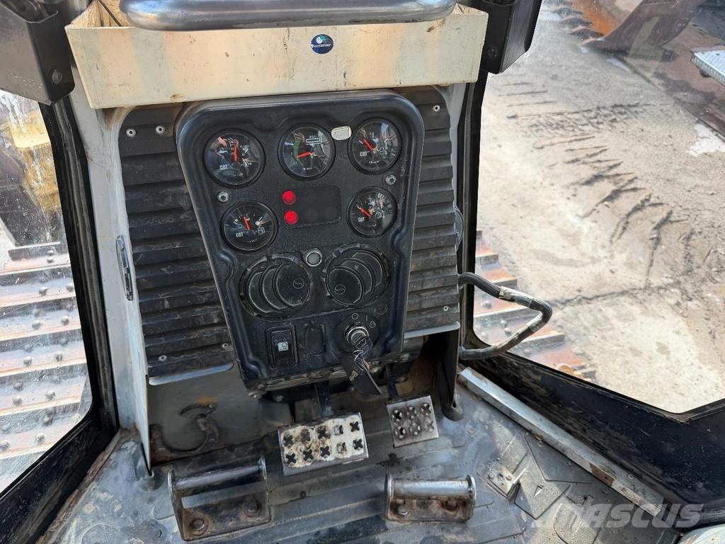 CAT D3G XL GPS Prepared - Ripper valve Kāpurķēžu buldozeri