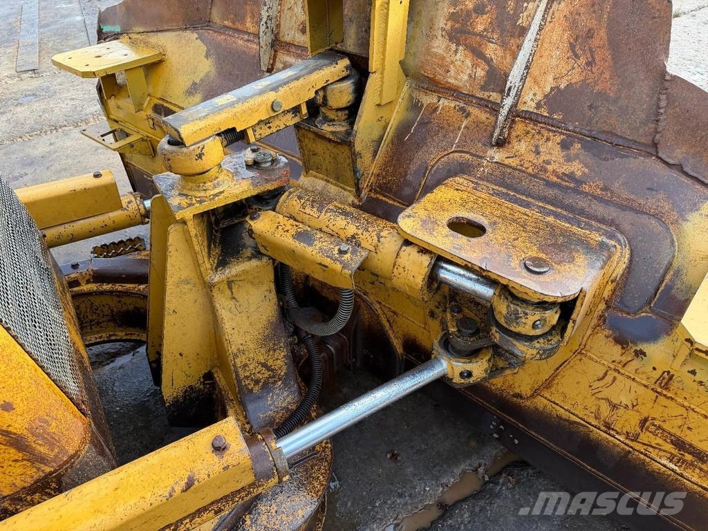 CAT D3G XL GPS Prepared - Ripper valve Kāpurķēžu buldozeri