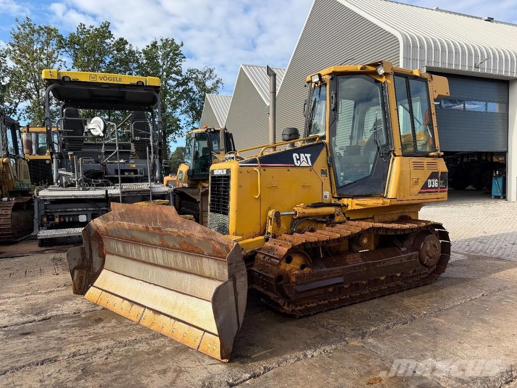 CAT D3G XL GPS Prepared - Ripper valve Kāpurķēžu buldozeri