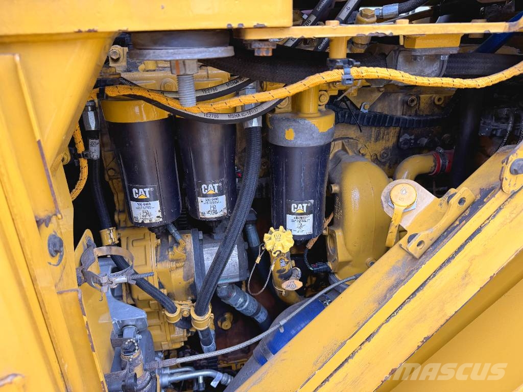 CAT 988 K 2018 Колесни товарачи
