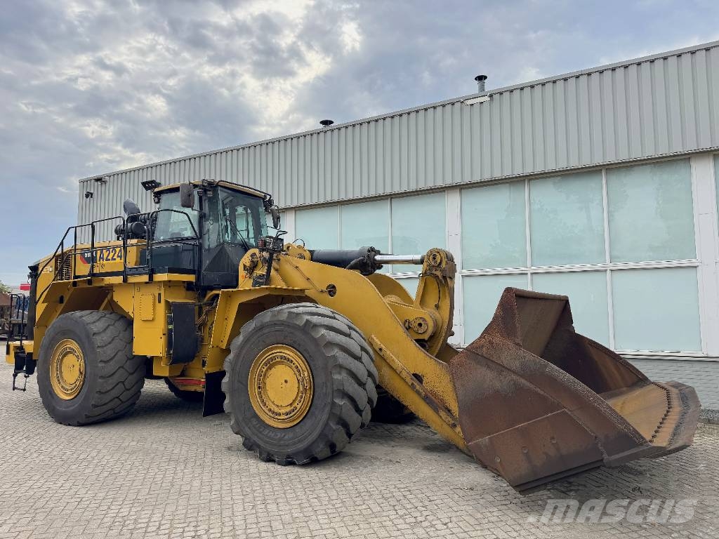 CAT 988 K 2018 Колесни товарачи