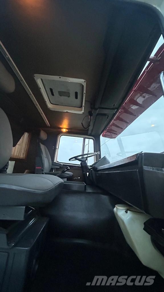 Scania LB141 V8 New condition | Restored | oldtimer | nl وحدات الجر