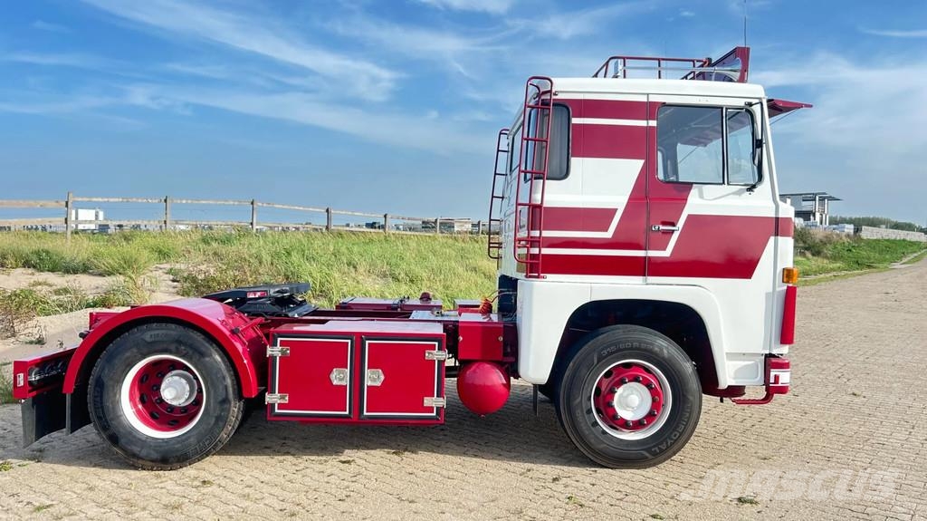 Scania LB141 V8 New condition | Restored | oldtimer | nl وحدات الجر