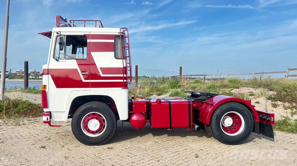 Scania LB141 V8 New condition | Restored | oldtimer | nl وحدات الجر