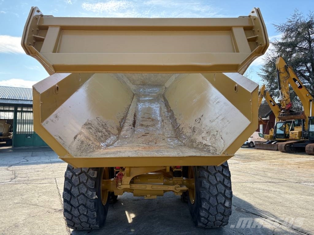 CAT 730 Midjestyrd dumper