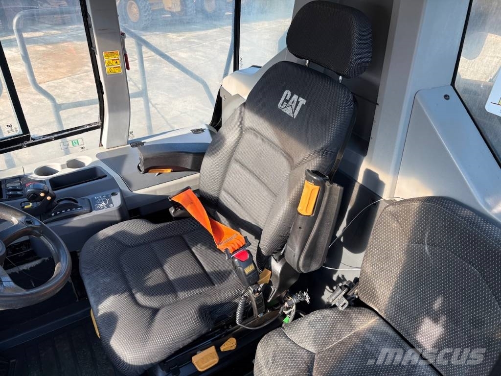 CAT 730 Midjestyrd dumper