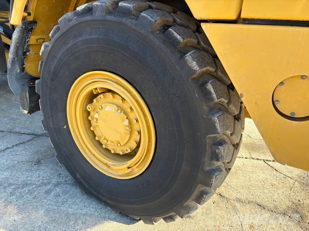 CAT 730 Midjestyrd dumper