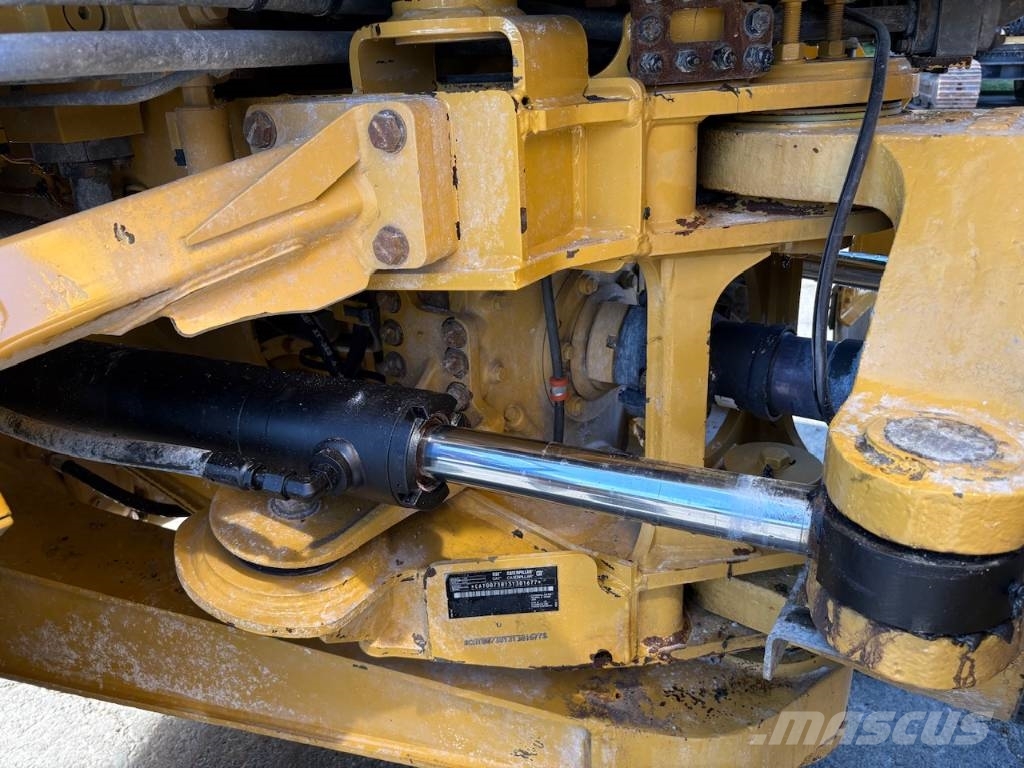 CAT 730 Midjestyrd dumper