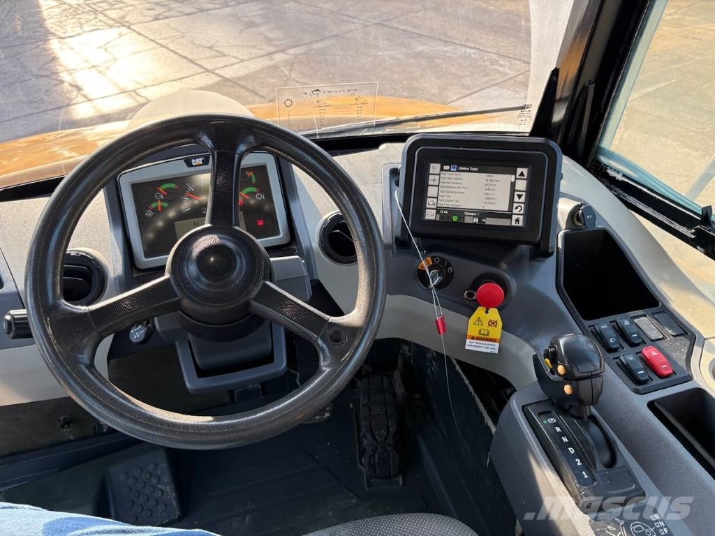CAT 730 Midjestyrd dumper