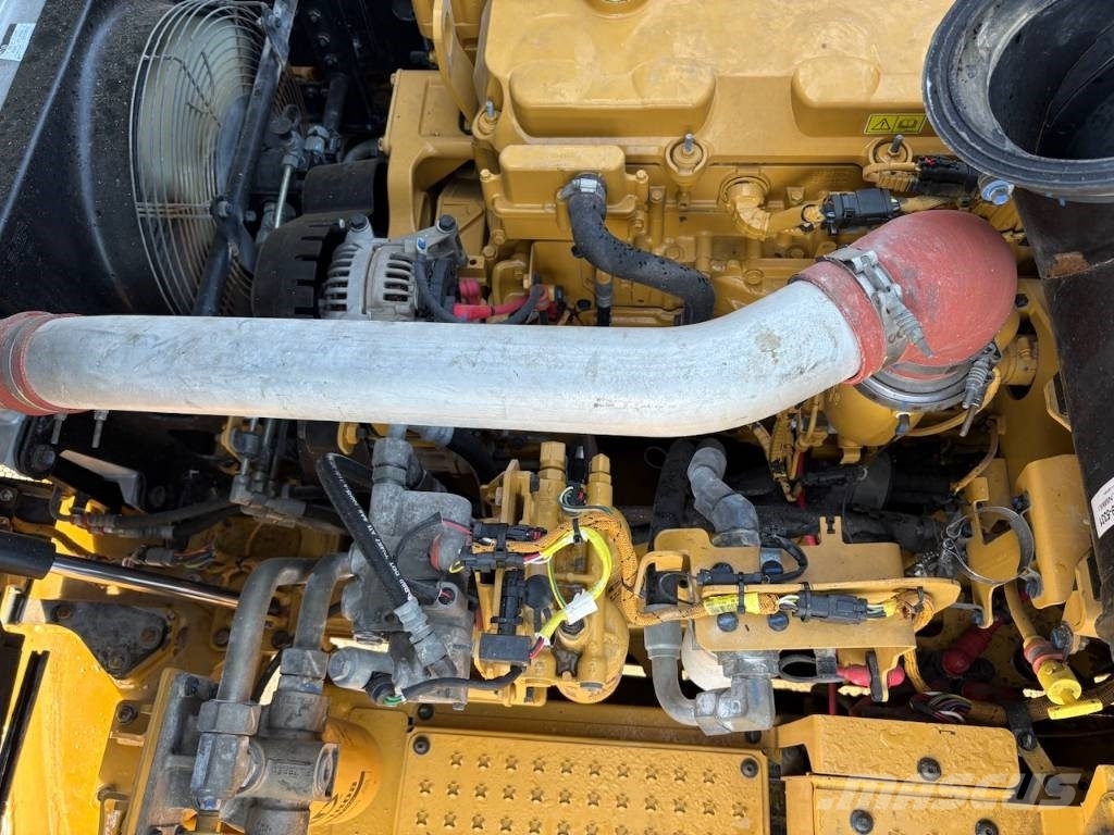 CAT 730 Midjestyrd dumper