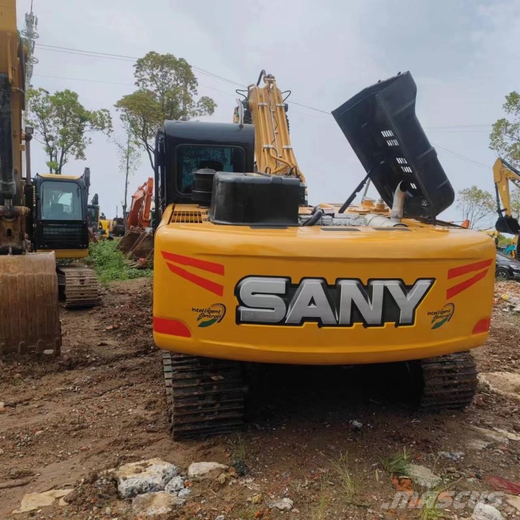 Sany SY 215 C Pásová rýpadla