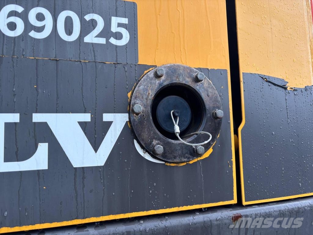 Volvo EW 220 W Tunnelpigger Escavadeiras especiais