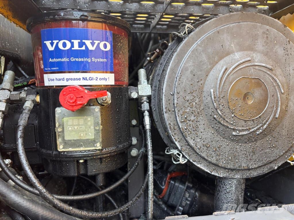Volvo EW 220 W Tunnelpigger Escavadeiras especiais