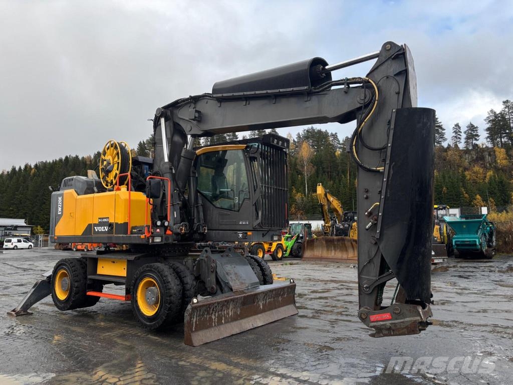 Volvo EW 220 W Tunnelpigger Escavadeiras especiais