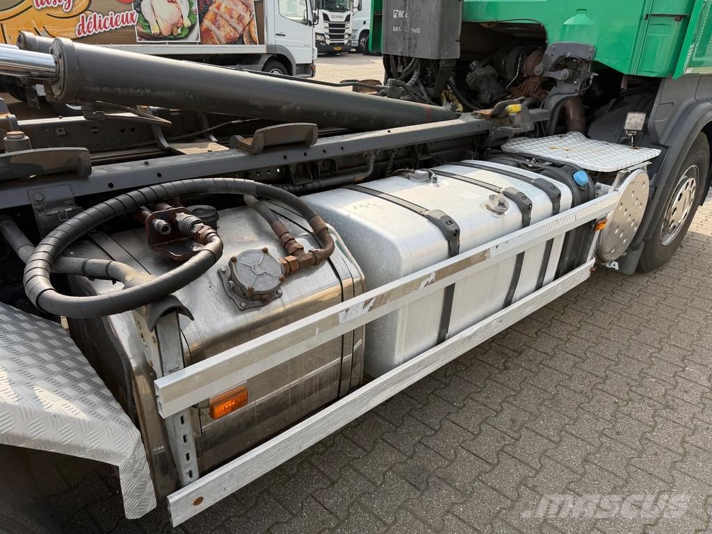 Scania R560 V8 6x2 Hiab 20T Haakarm Retarder *660 Tkm* Eu Rol kiper kamioni sa kukom za podizanje tereta