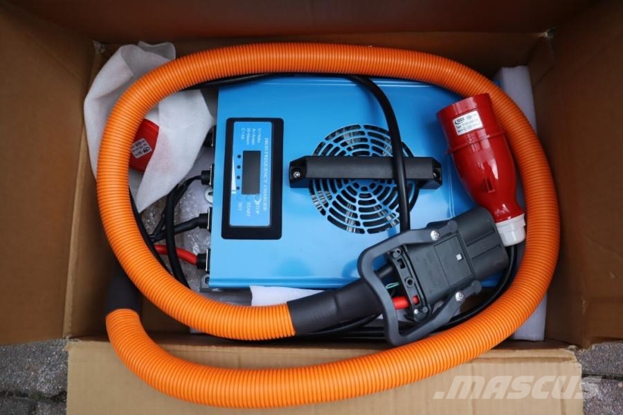 EP EFL253 Valid inspection, Electric Lithium power, 2 Camiones diesel