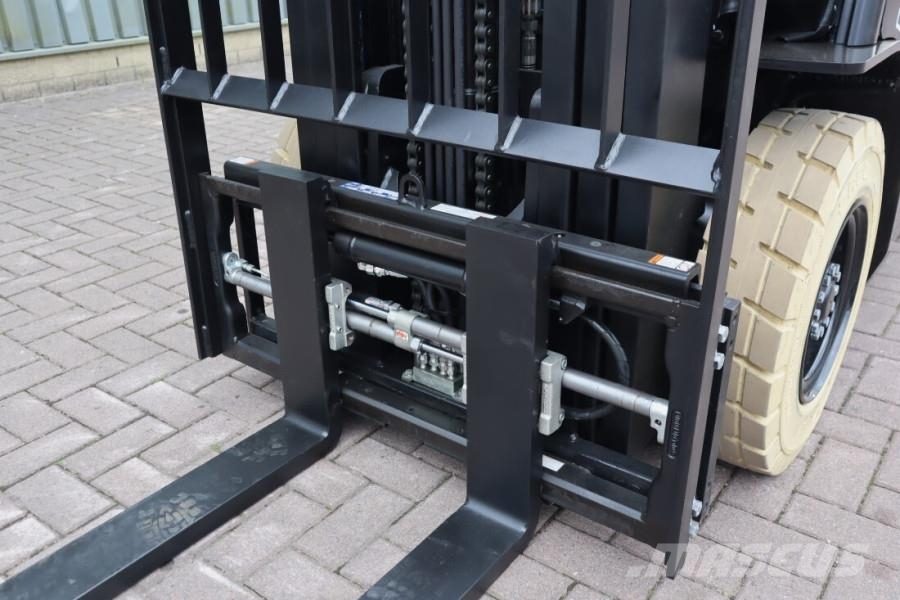 EP EFL253 Valid inspection, Electric Lithium power, 2 Camiones diesel