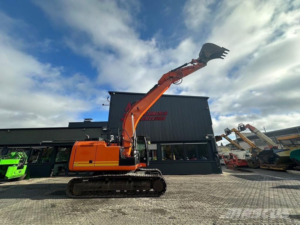 CAT 323 EL Kāpurķēžu ekskavatori