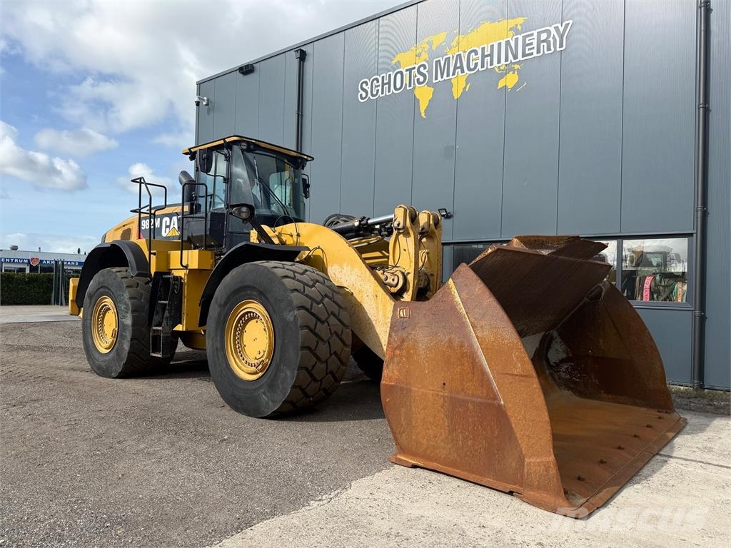 CAT 982M Wielladers
