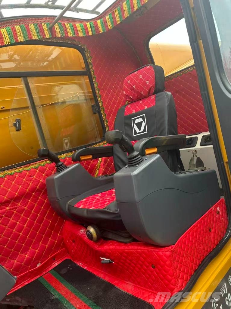 XCMG XCA160 Visurgājēji celtņi