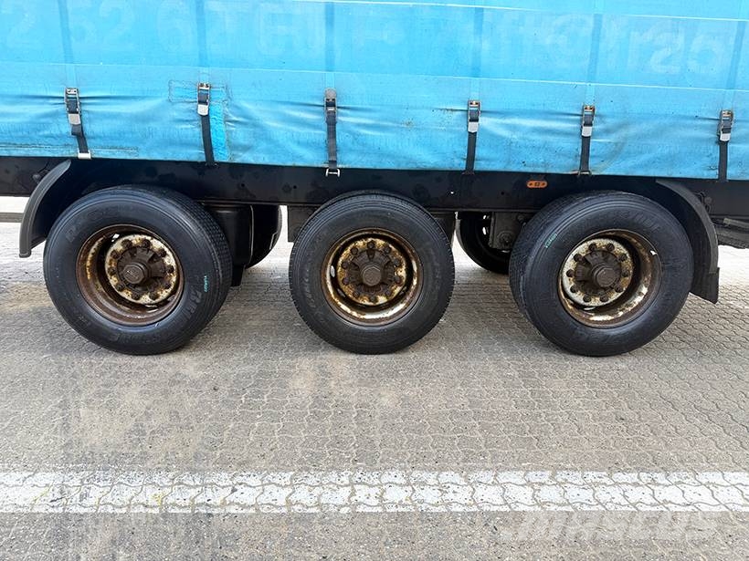 Kel-Berg 3 axle Curtainsider / Planenauflieger Tentinės puspriekabės