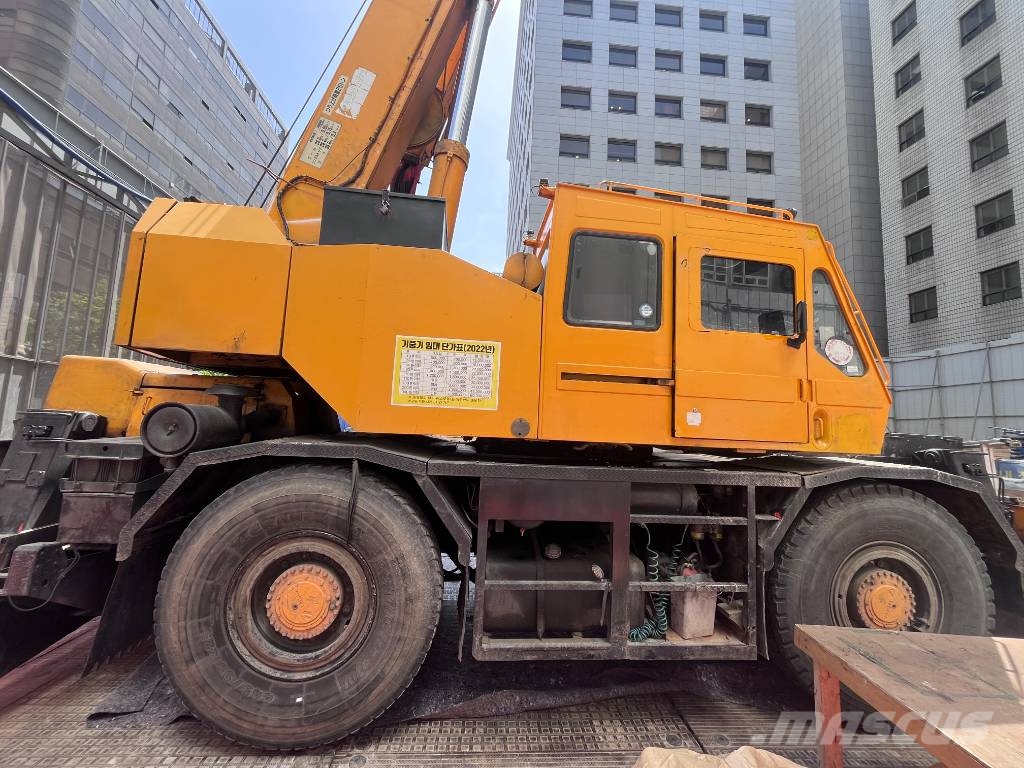 Tadano TR 250M-5 رافعات الطرق الوعرة