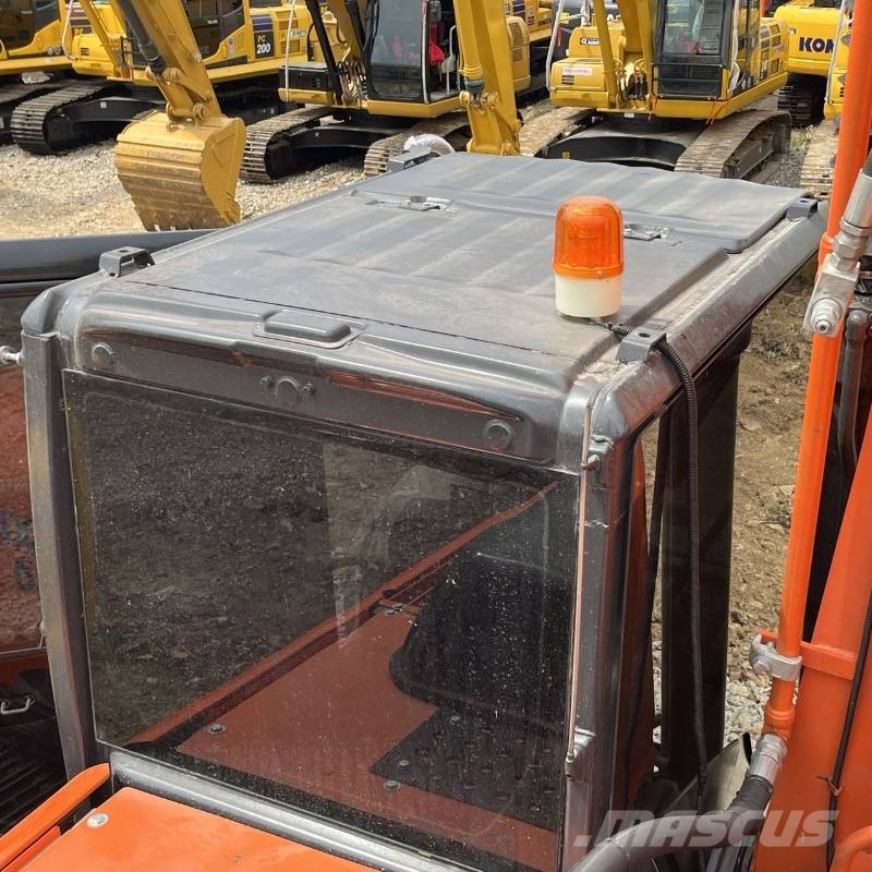 Hitachi ZX 240 Lánctalpas kotrók
