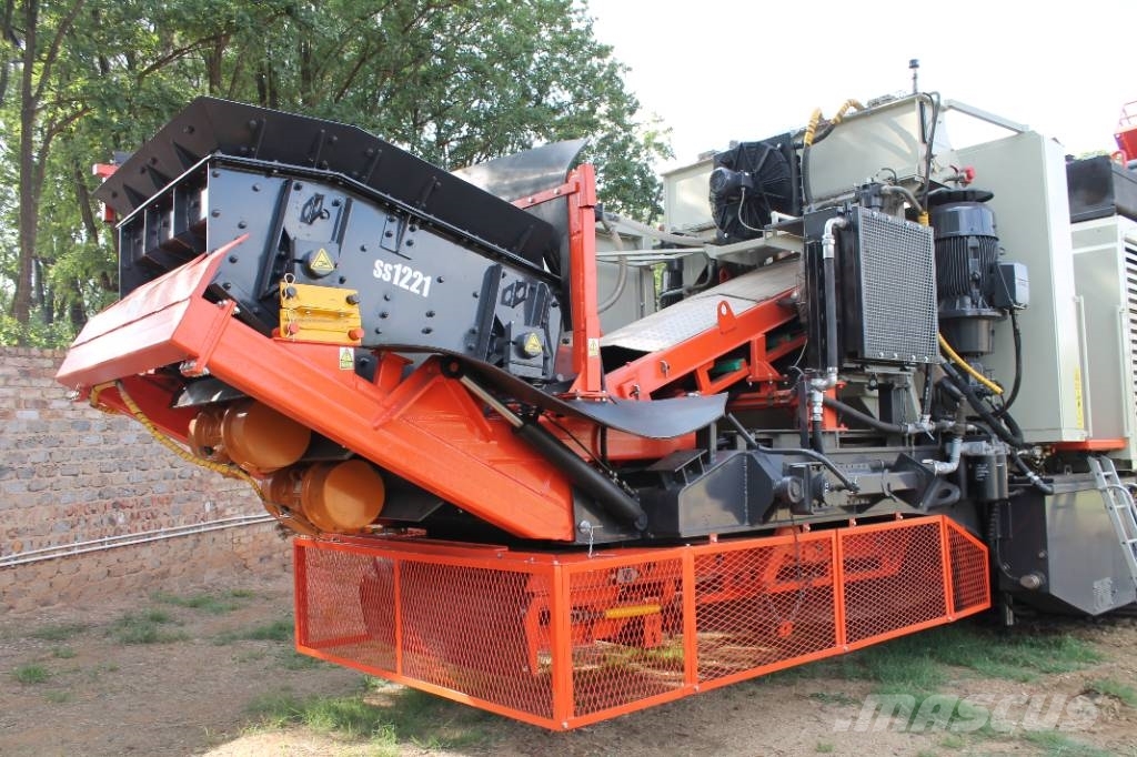 Sandvik UH450E Mobile Brecher