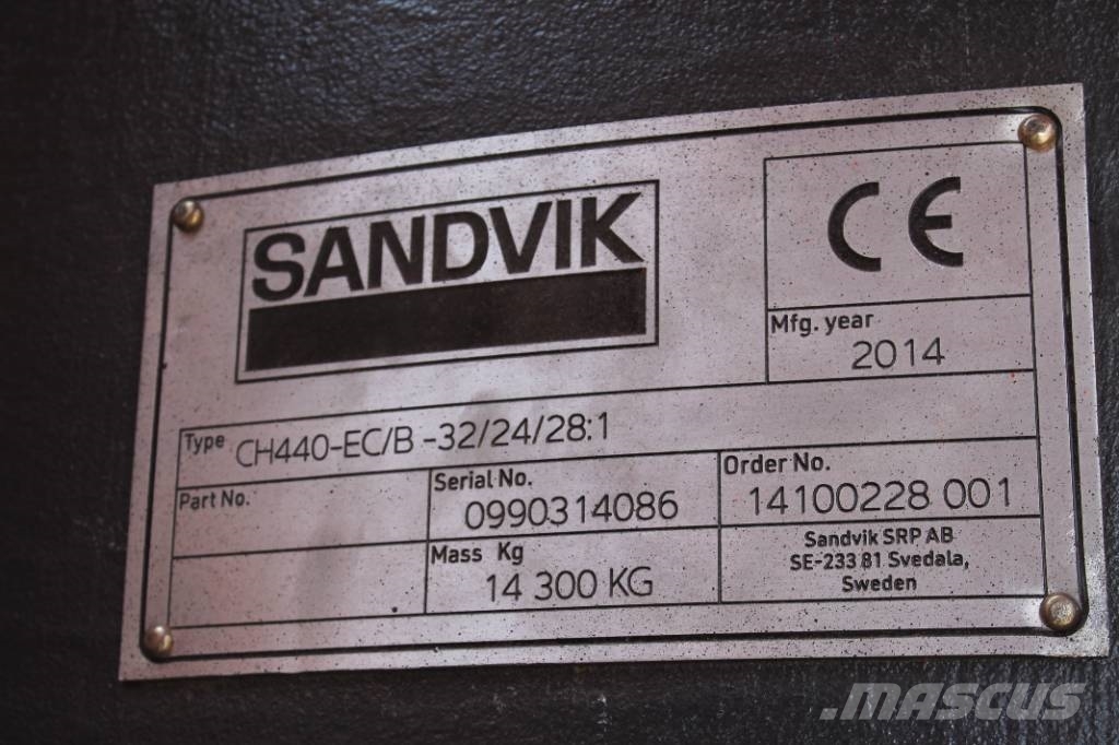 Sandvik UH450E Mobile Brecher