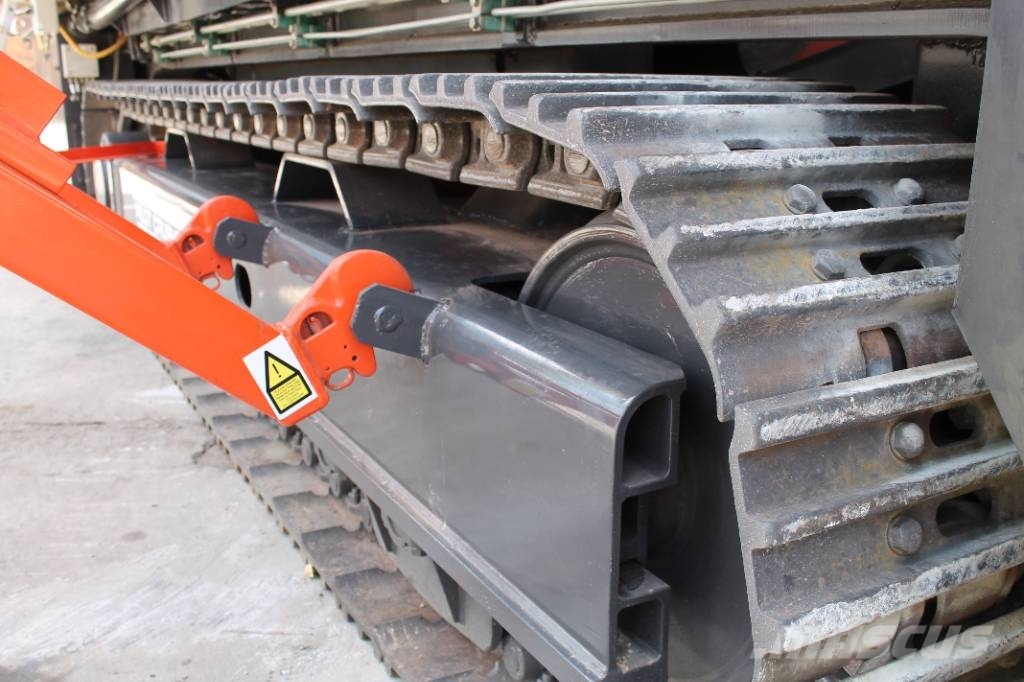 Sandvik UH450E Mobile Brecher