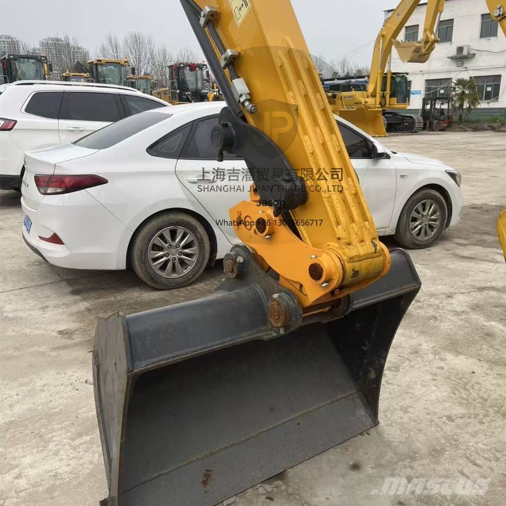 XCMG XE 60 DA 소형 굴삭기 7톤 미만