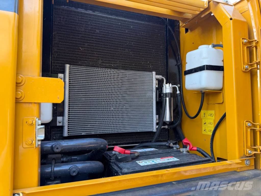XCMG XE 215 DA 2026 brand New machine Kāpurķēžu ekskavatori