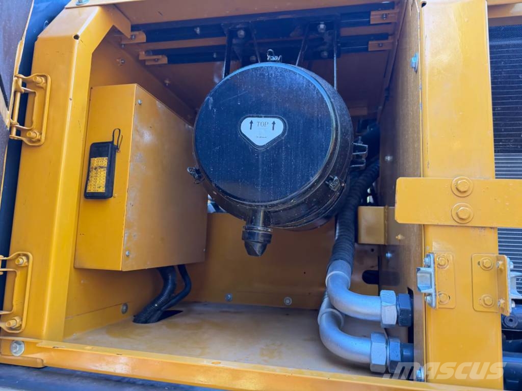 XCMG XE 215 DA 2026 brand New machine Kāpurķēžu ekskavatori