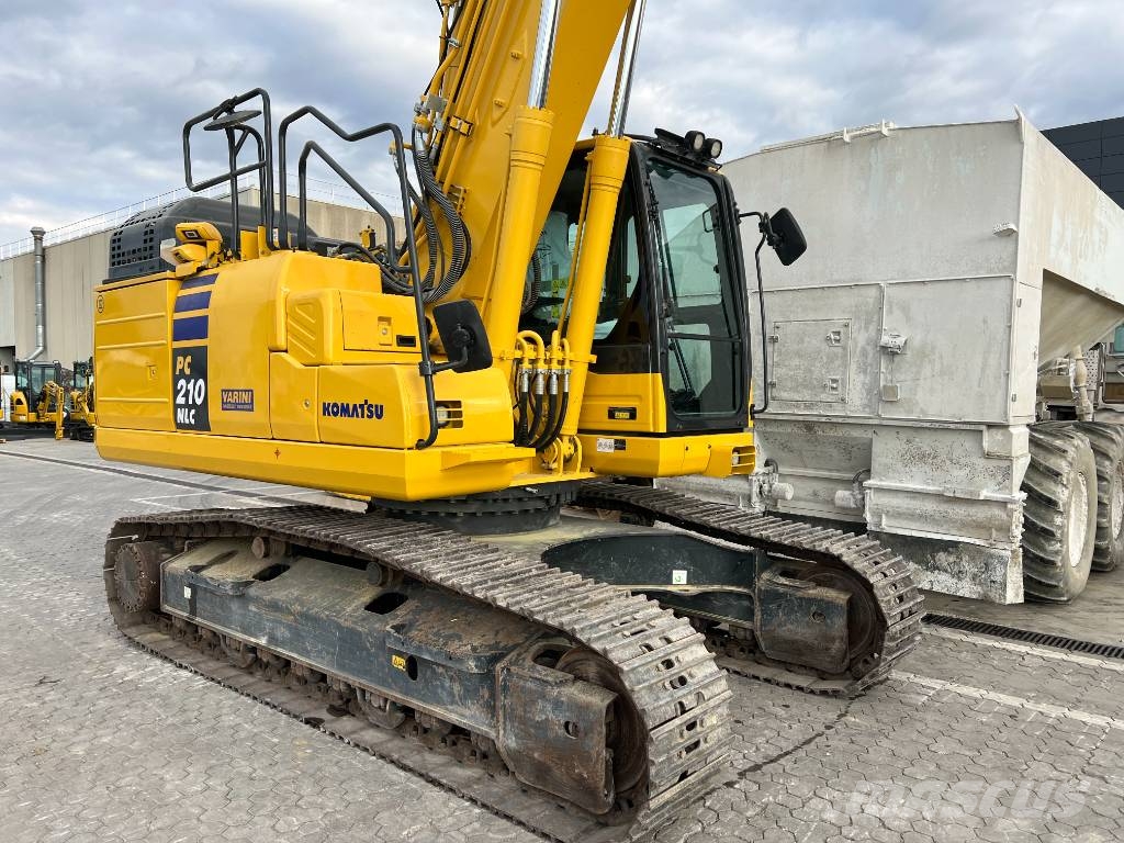 Komatsu PC210NLC-11E0 Pelle sur chenilles