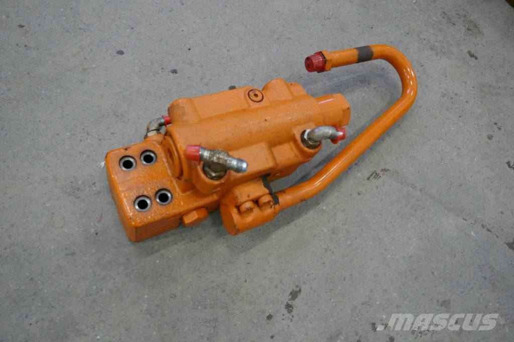 Hitachi ZX 135 US, Slangbrottsventil Hidráulica