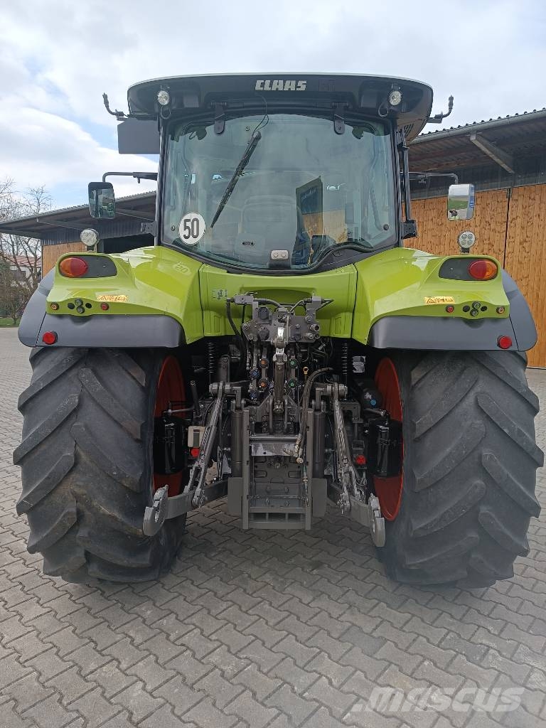 CLAAS Arion 630 CIS Трактори