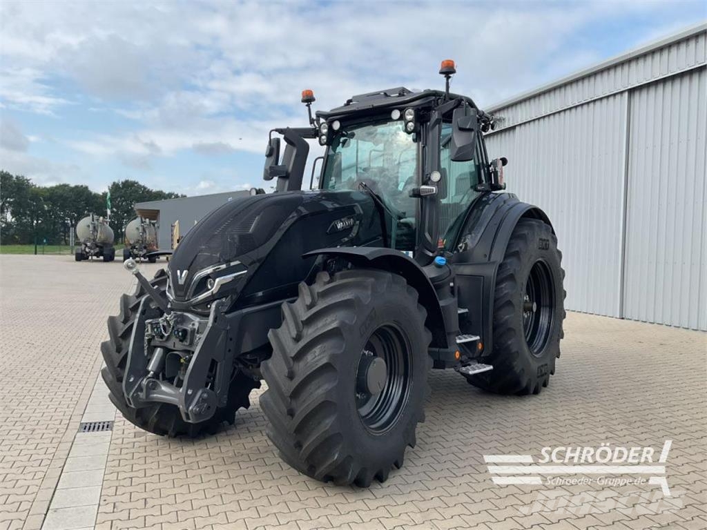 Valtra Q 245 | FORSTKABINE Traktorer