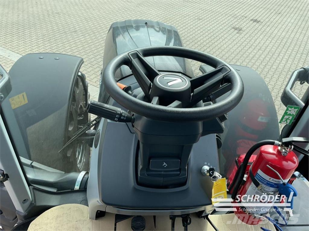 Valtra Q 245 | FORSTKABINE Traktorer