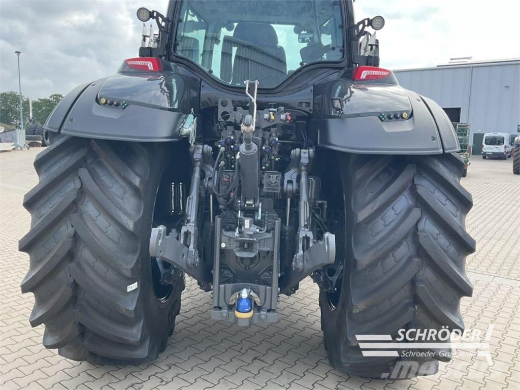 Valtra Q 245 | FORSTKABINE Traktorer