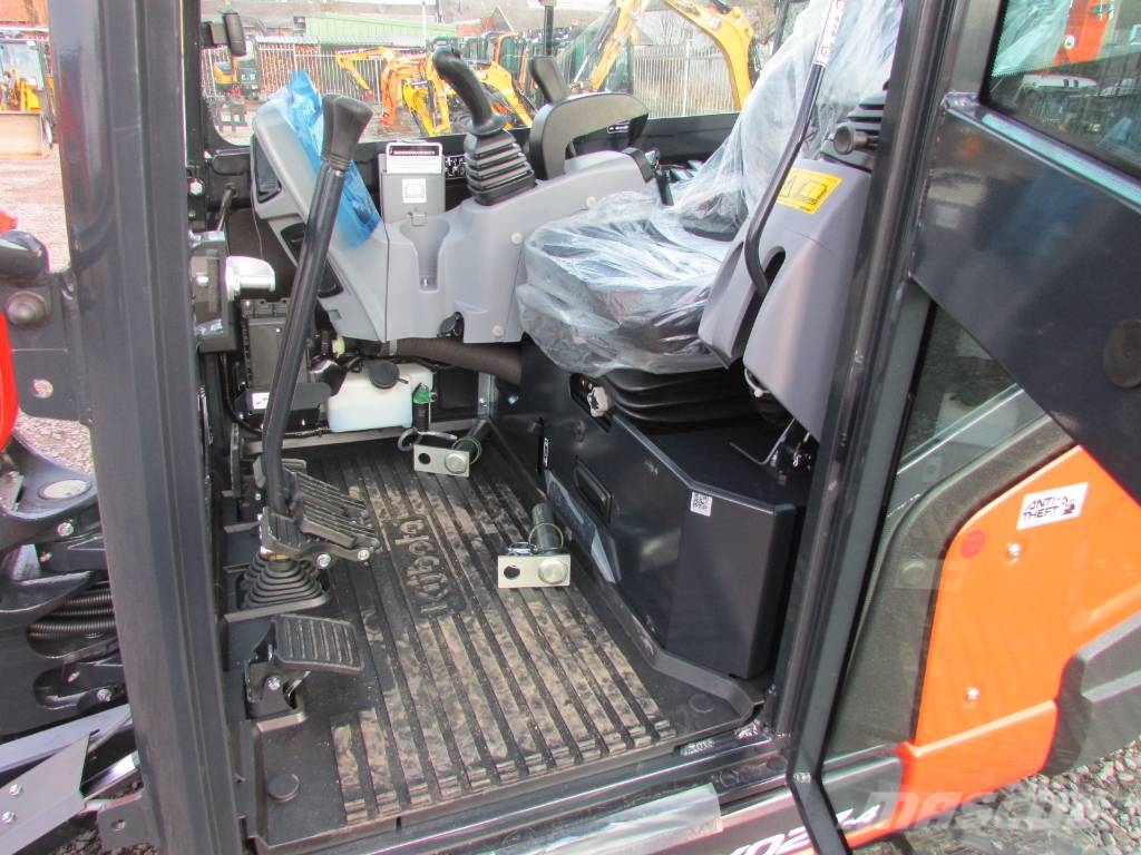 Kubota KX 027-4 HI Minibagger 36.500 EUR Εκσκαφάκι (διαβολάκι) < 7t