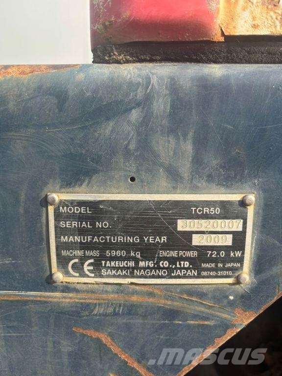 Takeuchi TCR50 عربات نقل قلابة مجنزرة