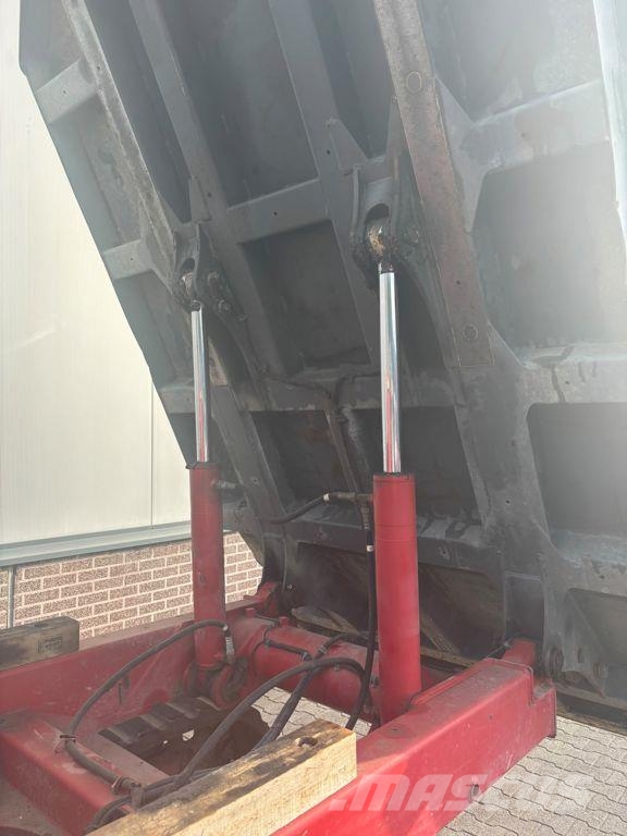Takeuchi TCR50 عربات نقل قلابة مجنزرة