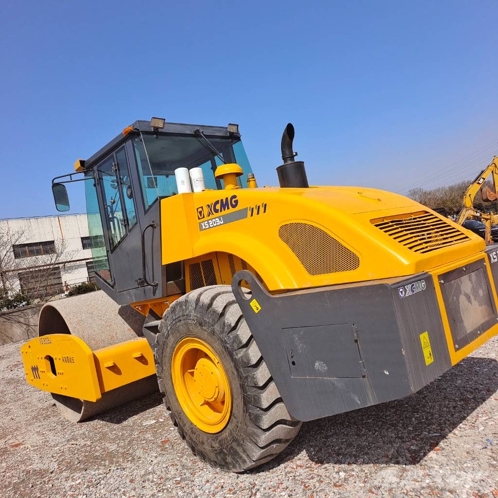 XCMG XS 203 J    Shanghai largest supplier 振動ローラ